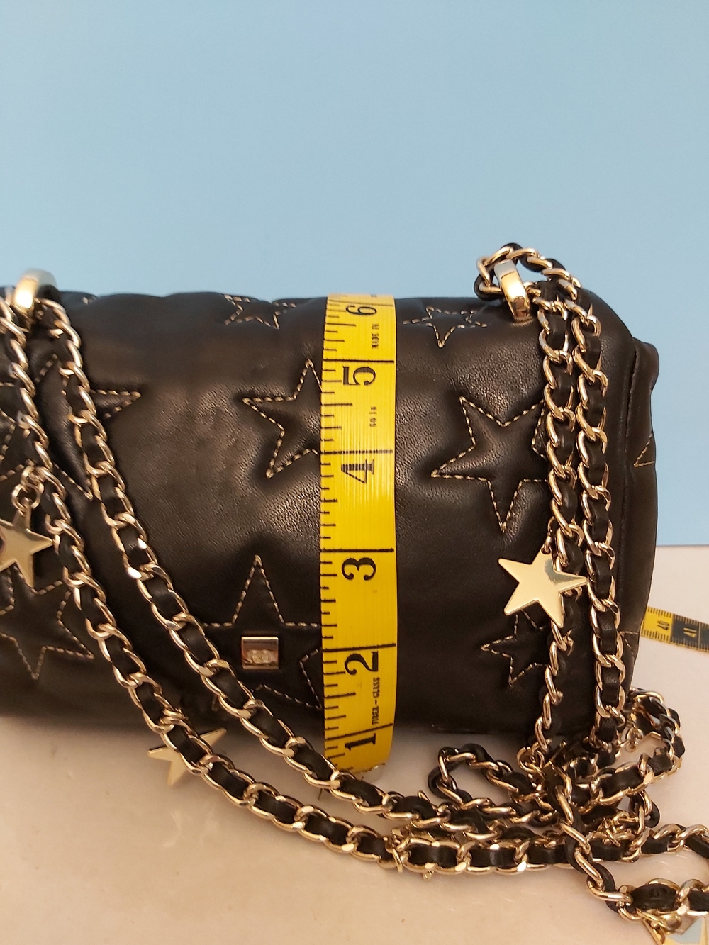 Black Star-Accent Quilted Leather Shoulder Bag with Gold Chain - Picture 12 of 16